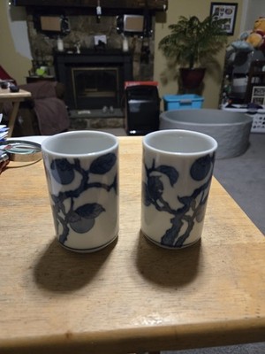 Vintage Japanese Porcelain Tea or Sake Pair of Cups
