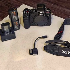 Panasonic LUMIX S5 24.2MP Mirrorless Camera Body | Good Cond. + Fully Functional