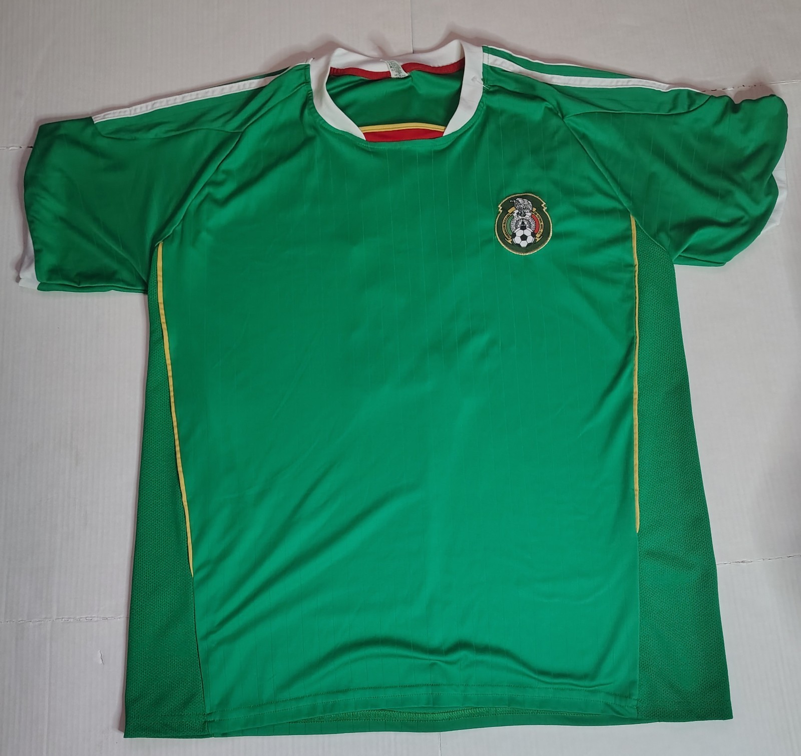 Mexico Soccer Jersey ~ Size Adult Xl Cafu ~ Chicarito # 14 