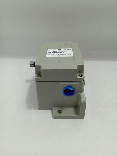 GE IC9445B200AB Limit Switch Image 1 of 4