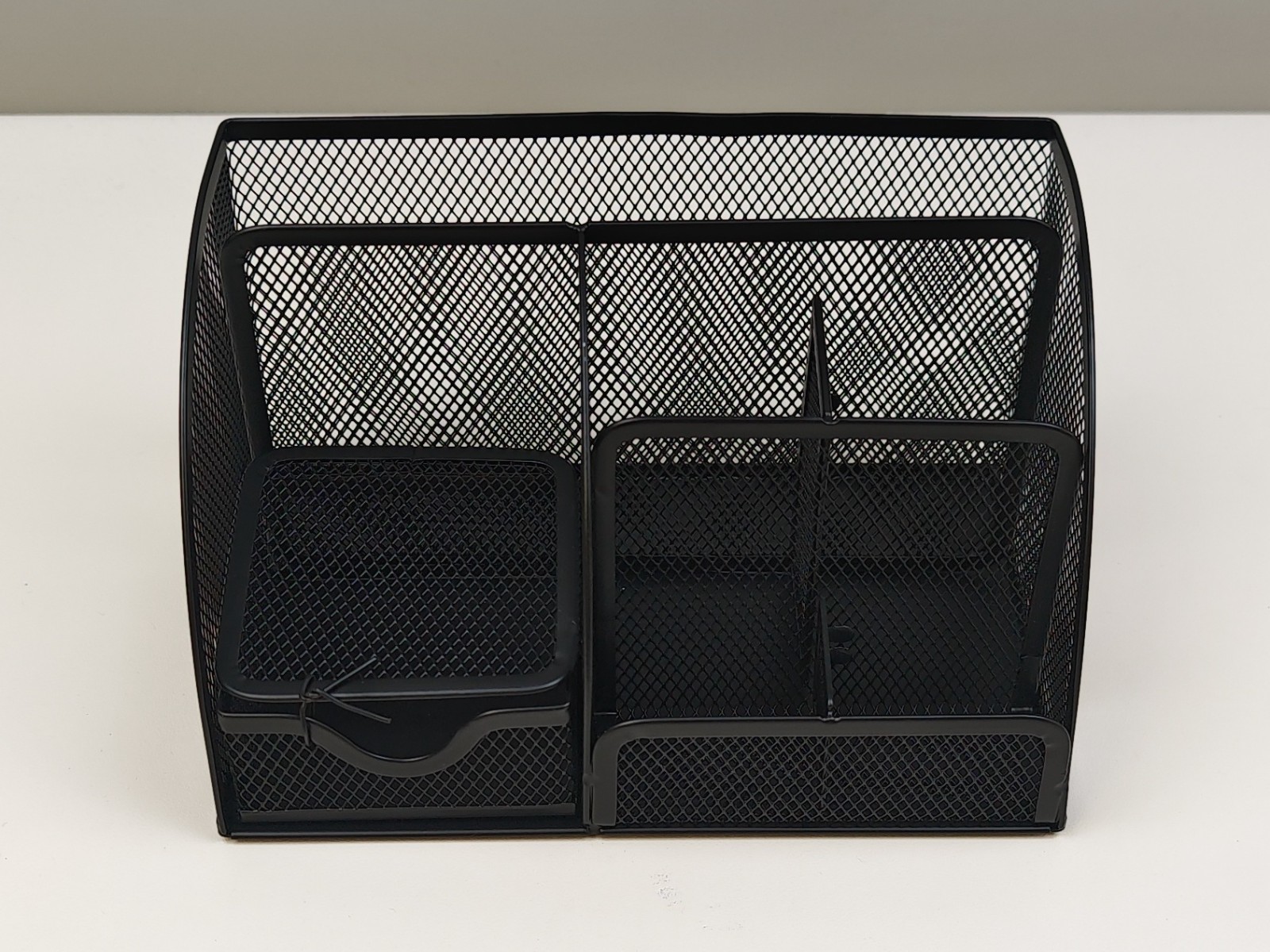 Osco Small Wiremesh Desk Organiser, Metal Mesh Pen Pot Desk Tidy with (READ)
