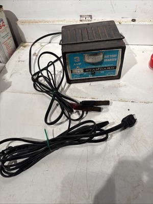 KMART #KM30 6/12-VOLT 3.AMP STANDARD BATTERY CHARGER VINTAGE & TESTED