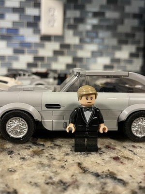 LEGO Speed Champions BMW Mercedes Aston Martin Lamborghini Nissan 8 Cars 8 Figs