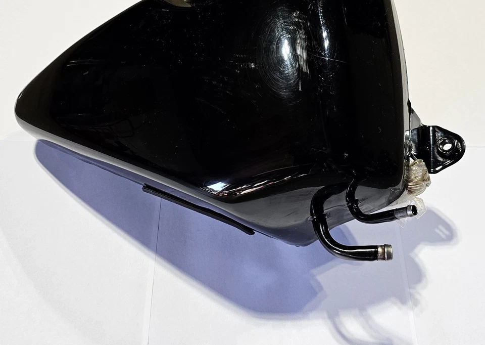 Conjunto de tanque de óleo 62475-94 Harley Davidson Sportster 1200 883 1996 - Imagem 3 de 4