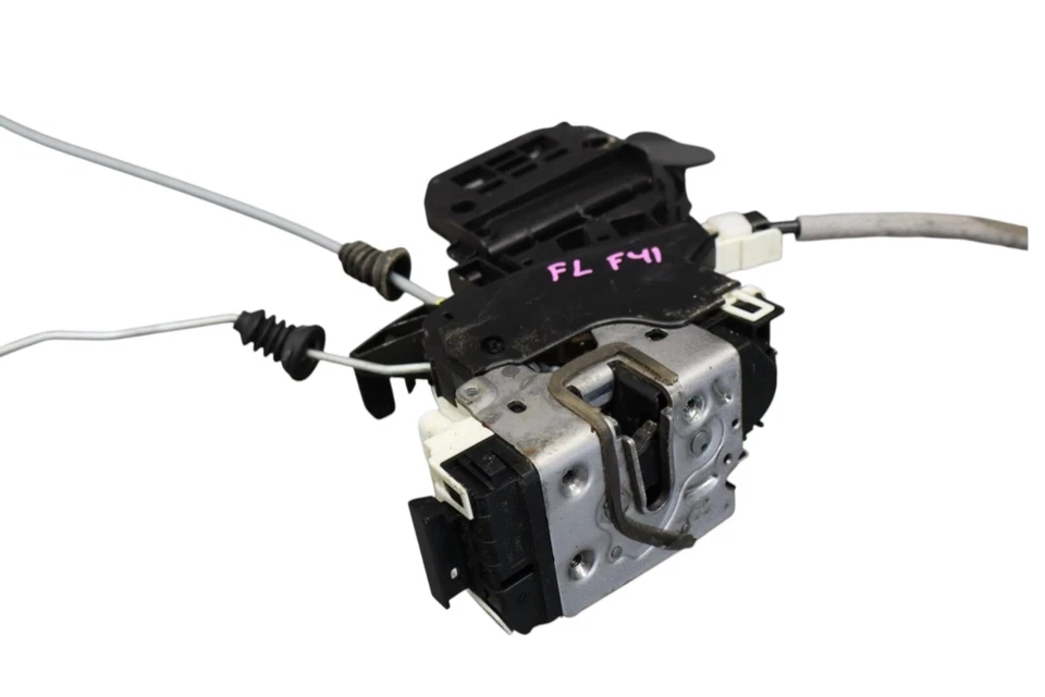 Atuador de trava de porta dianteira esquerda 12-16 Mercedes X166 GL450 GL550 ML350 fabricante de equipamento original - Imagem 4 de 4