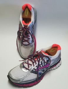 brooks women's adrenaline gts 14 running shoes