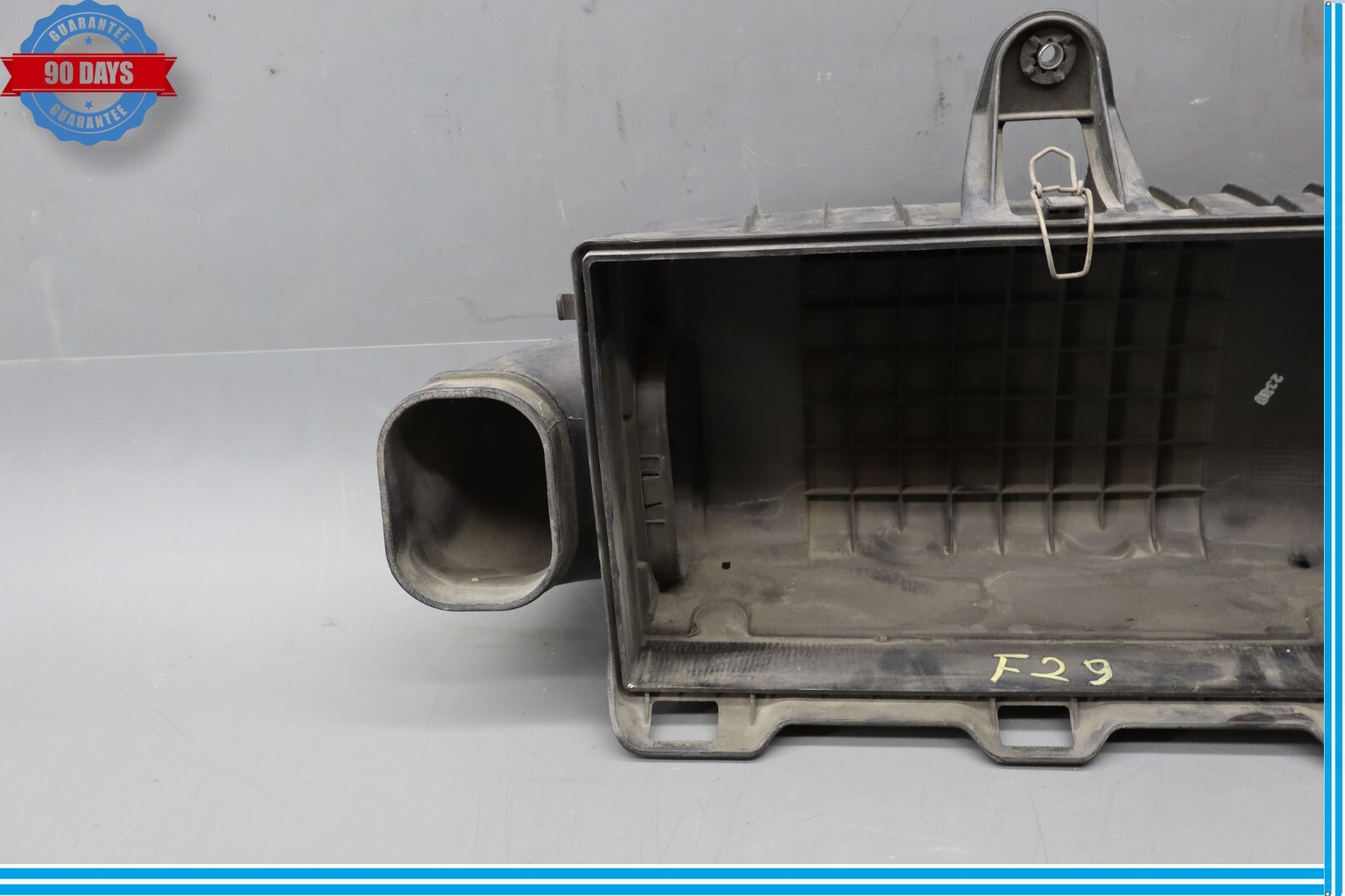 Maserati Quattroporte 2004-2008 Lower Air filter intake pipe Black