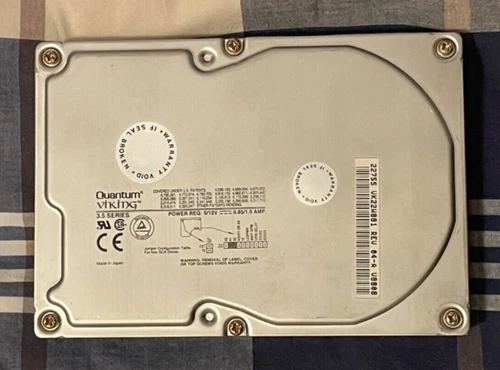 2275S QUANTUM 2.5GB Viking HDD SCSI 3.5" Hard disk VK22W881 Rev 04-A