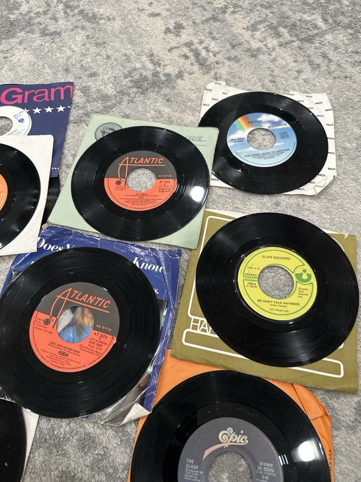 Vintage 7-inch Vinyl Records – Lot of 20 Classic Singles - Image 4 of 4