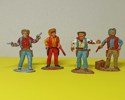TIMPO TOYS - Early Solid Plastic Cowboy Figures X4 from the Fifties !
