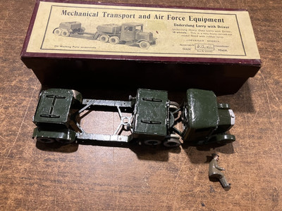 W. Britain glossy #1641 Mechanical Transport and Air Force Equipment