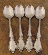 Oneida Chateau Set of 4 Soup Spoons Oneidacraft Deluxe Stainless Flatware Lot D