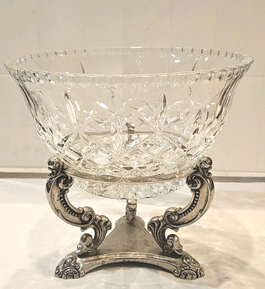 Centro de mesa y soporte de compota Godinger Victorian Revival Shannon de cristal cortado Foto 2 de 4