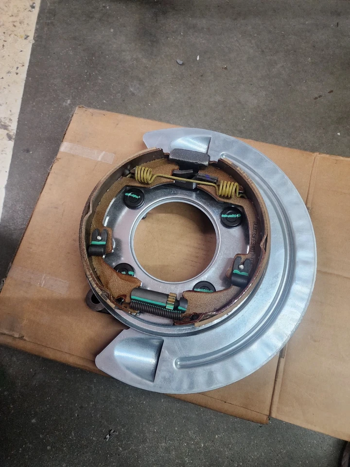 Conjunto de freno de estacionamiento MOPAR genuino #52010141AG Foto 3 de 3