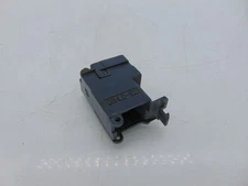 MITSUBISHI Q6HLD-R2 CONNECTOR