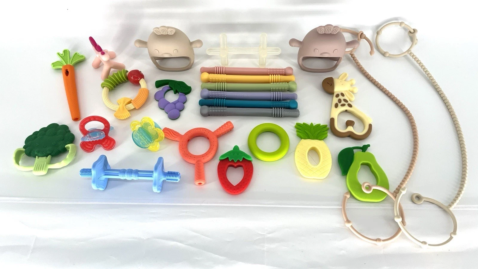Infant Baby Teething Toys Lot of 25 Silicone Paci Clip Sensory Toys Lovevery
Opens in a new window o