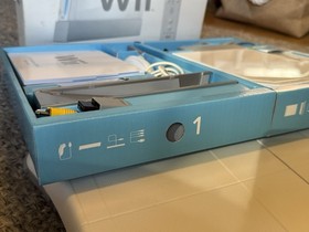 Nintendo Wii Console White Complete In Box with Extras + Games Vintage!