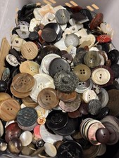 100 vintage Buttons assorted mixed color and sizes bulk Mixed Button lot
