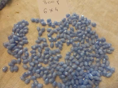 Lot De 300 Perles Anciennes En Verre Facetté Bleu Ciel - 6x4 Mm - Idéal Création Bijoux - Occasion