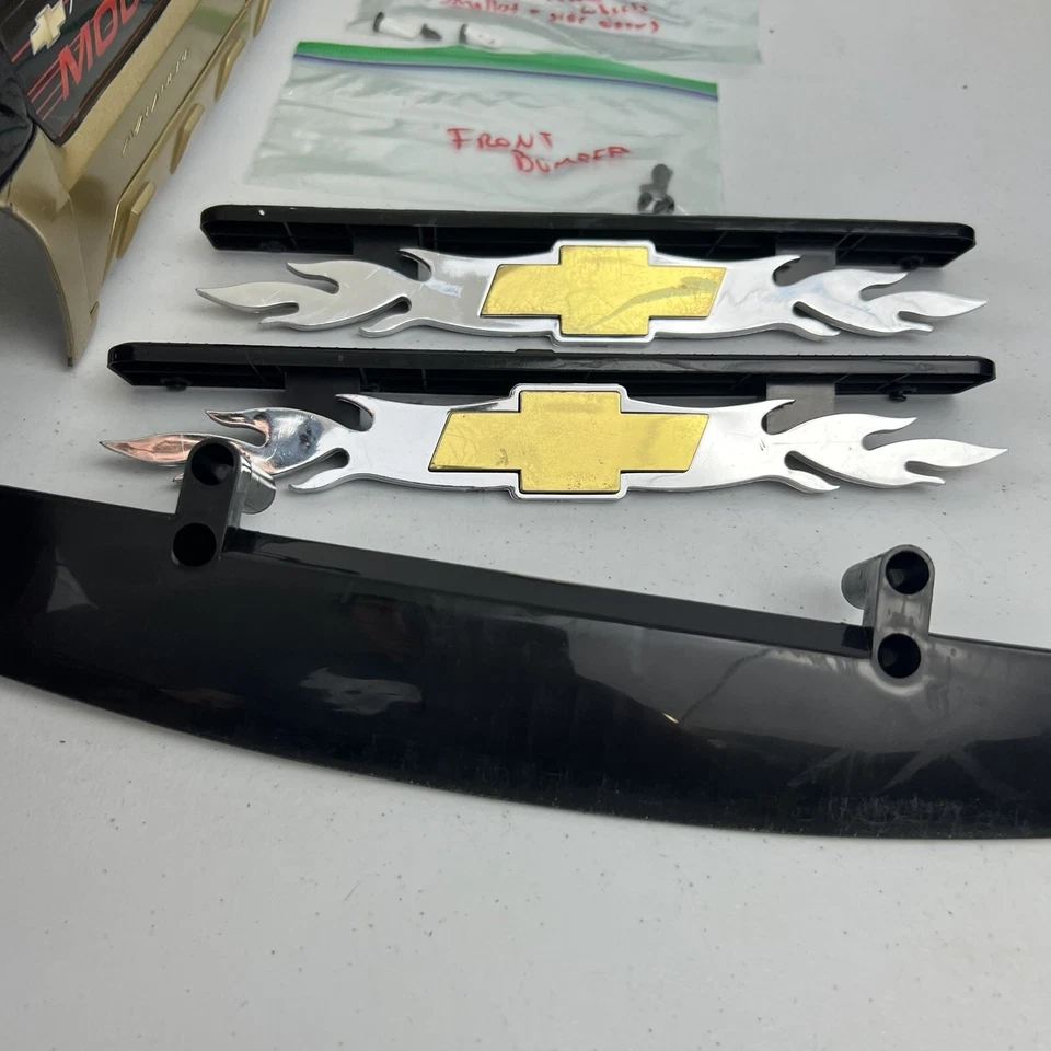 Vintage New Bright 1/6 1:6 Scale RC Chevrolet Avalanche Mountain Sport Body Only - Image 2 of 4