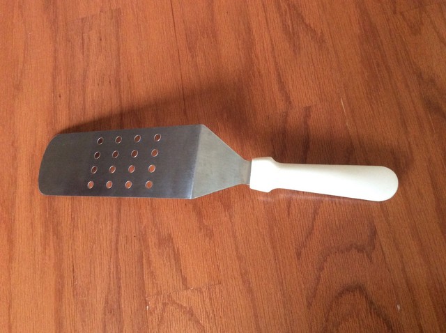 spatula holes