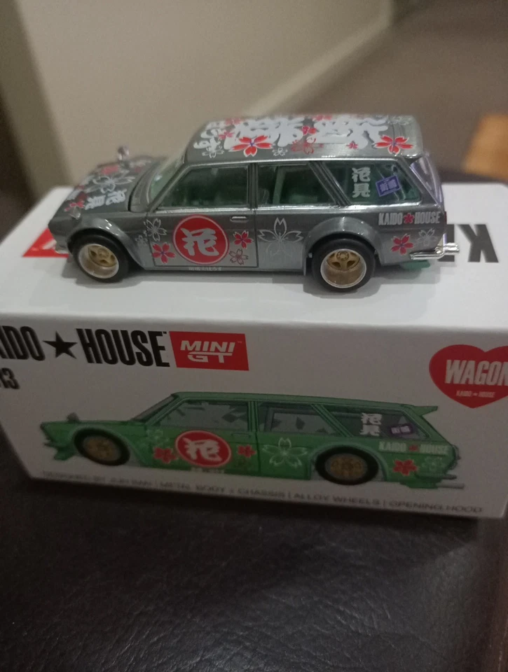 Mini GT ~Kaido House~ Datsun 510 Wagon~ #013 Hanami V2 Green Chase - Image 2 of 3