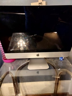 Apple iMac 2010 (FOR PARTS ONLY PLEASE READ DESCRIPTION