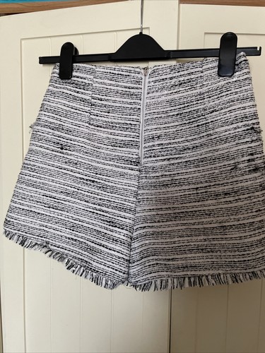 FOREVAYOUNG Ladies Black Ivory Woven Stripe Fringe Trim Lined Shorts Size S - Picture 7 of 11