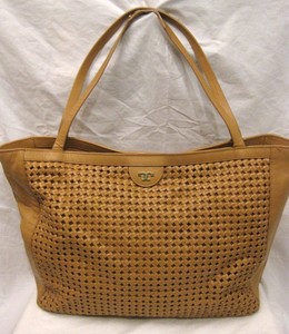 tory burch woven tote