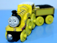 Thomas and Friends MOLLY Wooden Railway Tank Engine Train  Tender Rare 2003
