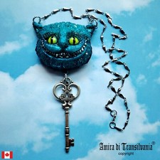 Alice in Wonderland Cheshire Cat Jewelry Necklace Key Padlock Pendant Charm Bib