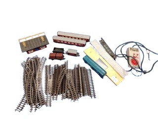Vintage Tri ang OO Gauge Railway Bundle Track Rolling Stock RP15 Preloved