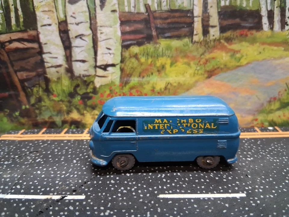 Caja de cerillas Lesney vintage n.º 34a - Furgoneta Volkswagen - Azul International Express Foto 2 de 4