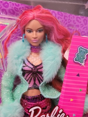 Rare 2023 BARBIE EXTRA No #21 Doll, Pink Hair with Green Jacket