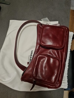 100% VAGABONDO leather women's bag, new with tags.