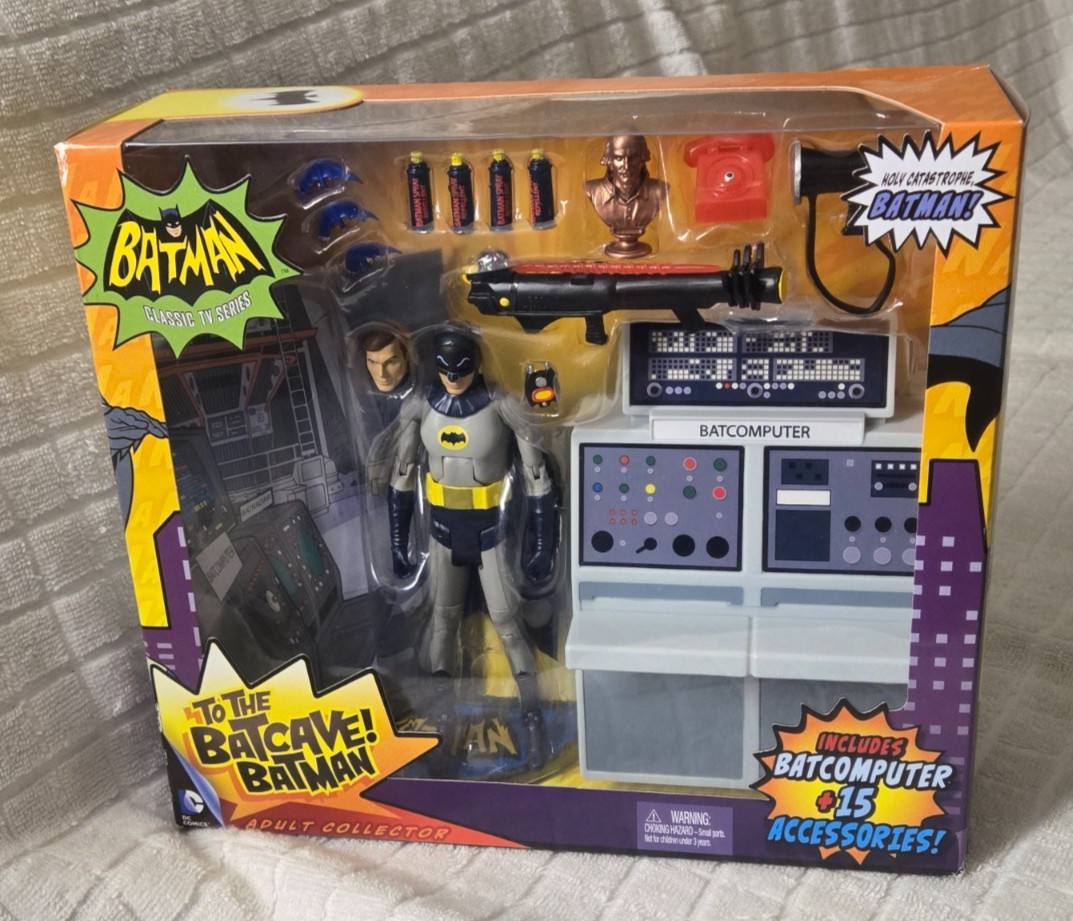 Batman 1966 Classic TV Series BATCAVE BATCOMPUTER Set Bruce Wayne Adam West