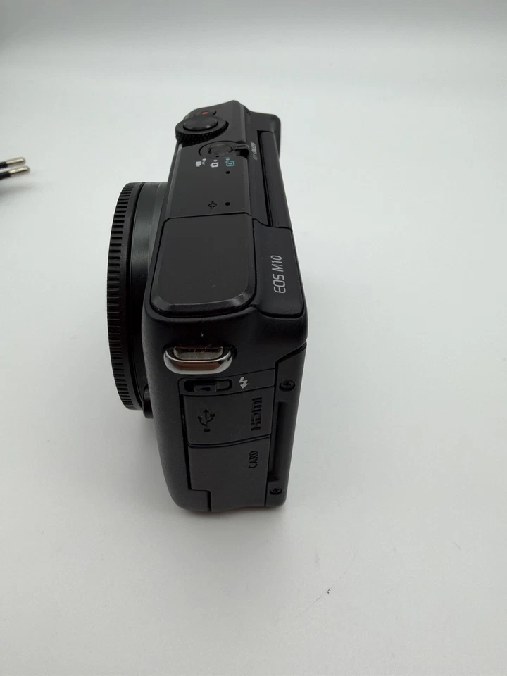 Canon Digitalkamera EOS M10 / EF-M 15-45mm / 3.5-6.3 IS STM / Top Zustand - Bild 4 von 4