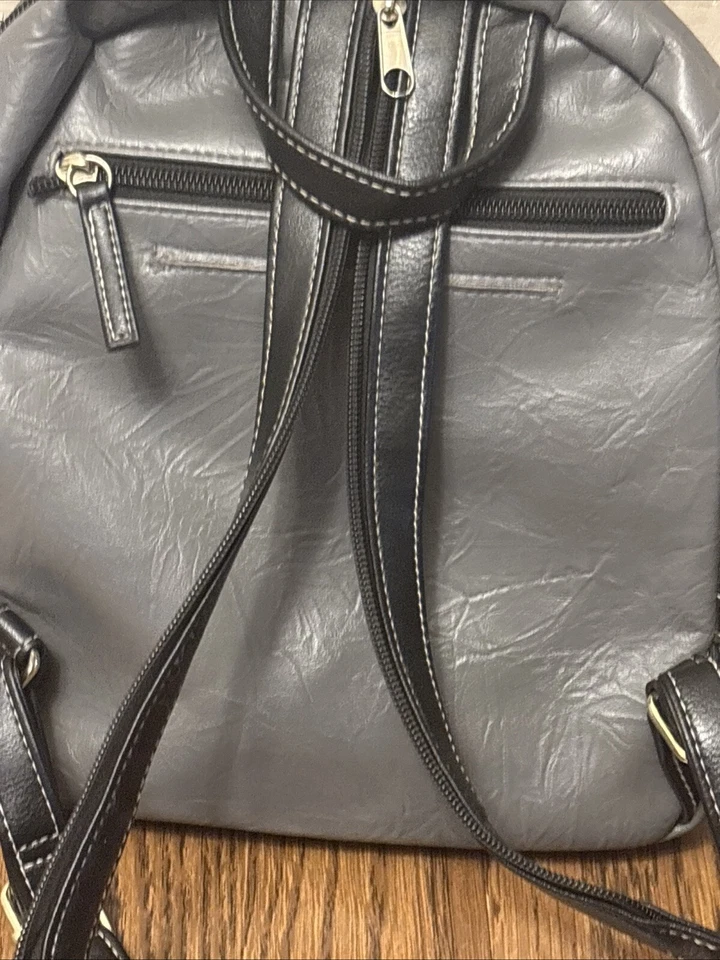 STONE MOUNTAIN Gray/Black  Leather Backpack Bag Handbag Purse - Image 4 of 4