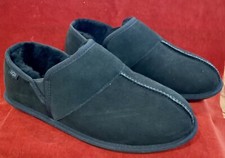 NWT AUTHEN UGG MEN S BLACK SUEDE SLIP ON SLIPPERS SIZE 9 S/N 1019258 NO BOX