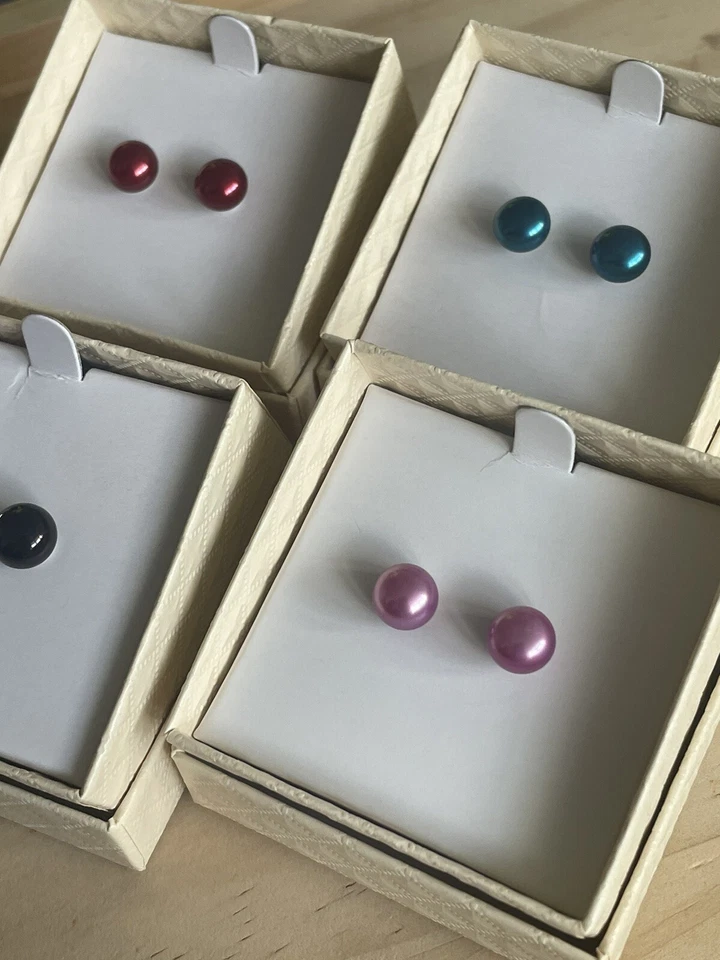 Conjunto de pendientes de moda de perlas cultivadas Honora envueltos y listos para regalo Foto 4 de 4