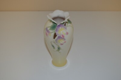 Franz Sculptured Porcelain Vase Finished in a Sweet Pea Floral Decor