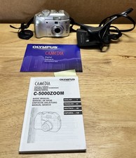 Olympus Digital Camera Camedia C-5000 Zoom 5.0MP XD Card Charger Battery