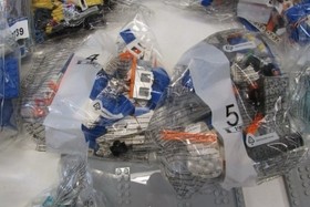 LEGO 60104 CITY Airport Passenger Terminal - Retired - New Open Imperfect Box