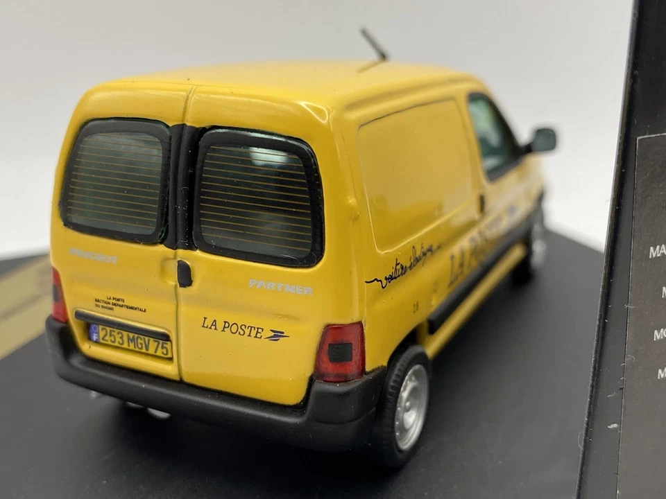 VITESSE Peugeot Partner Electrique LA POSTE 1998 MINIATURE furgone metallo - Immagine 2 di 4