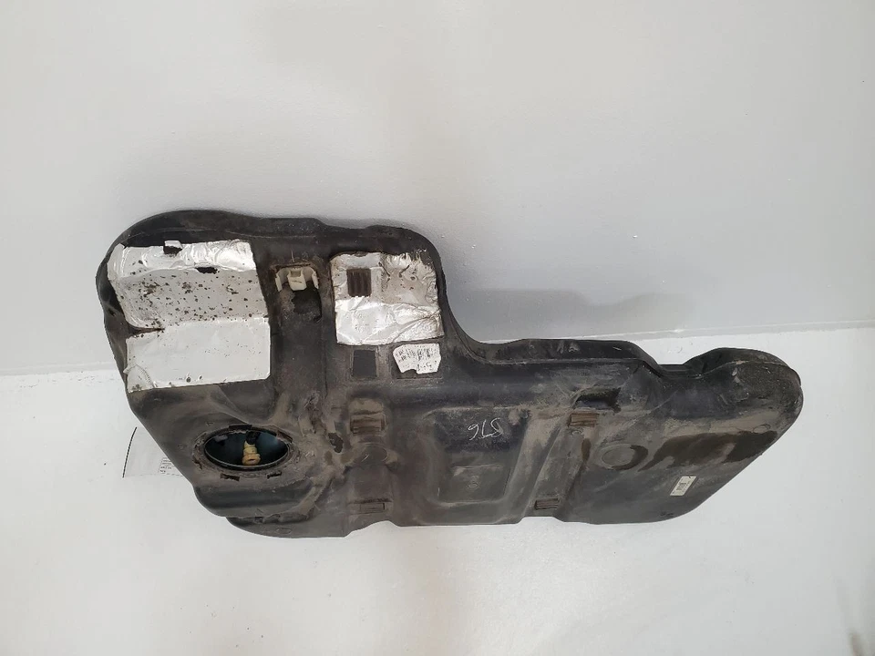 2013-2018 HYUNDAI SANTA FE Fuel Tank SWB Sport FWD 17 Gal 311504Z050 Foto 2 de 4