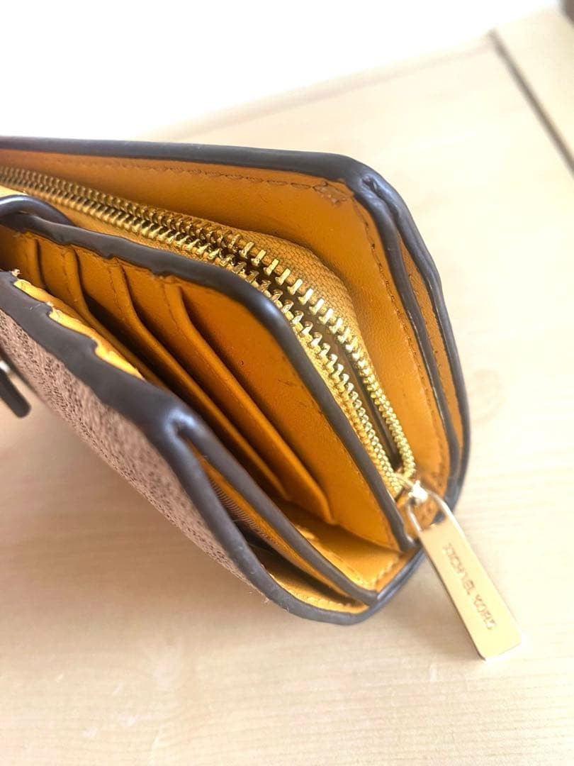 MICHAEL KORS Monogram Wallet Foldable Synthetic L… - image 6