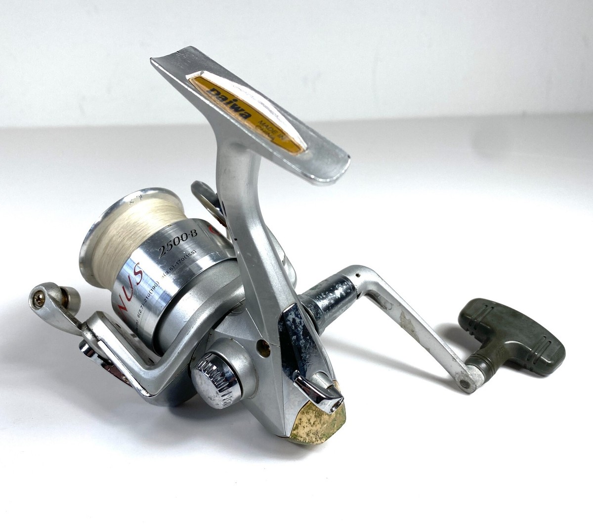 Vintage DAIWA CYGNUS 2500-B Freshwater Spinning Reel ~ Smooth