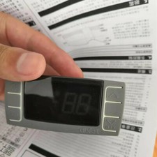 1 DIXELL XR02CX-5N0C1 temperature controller ...