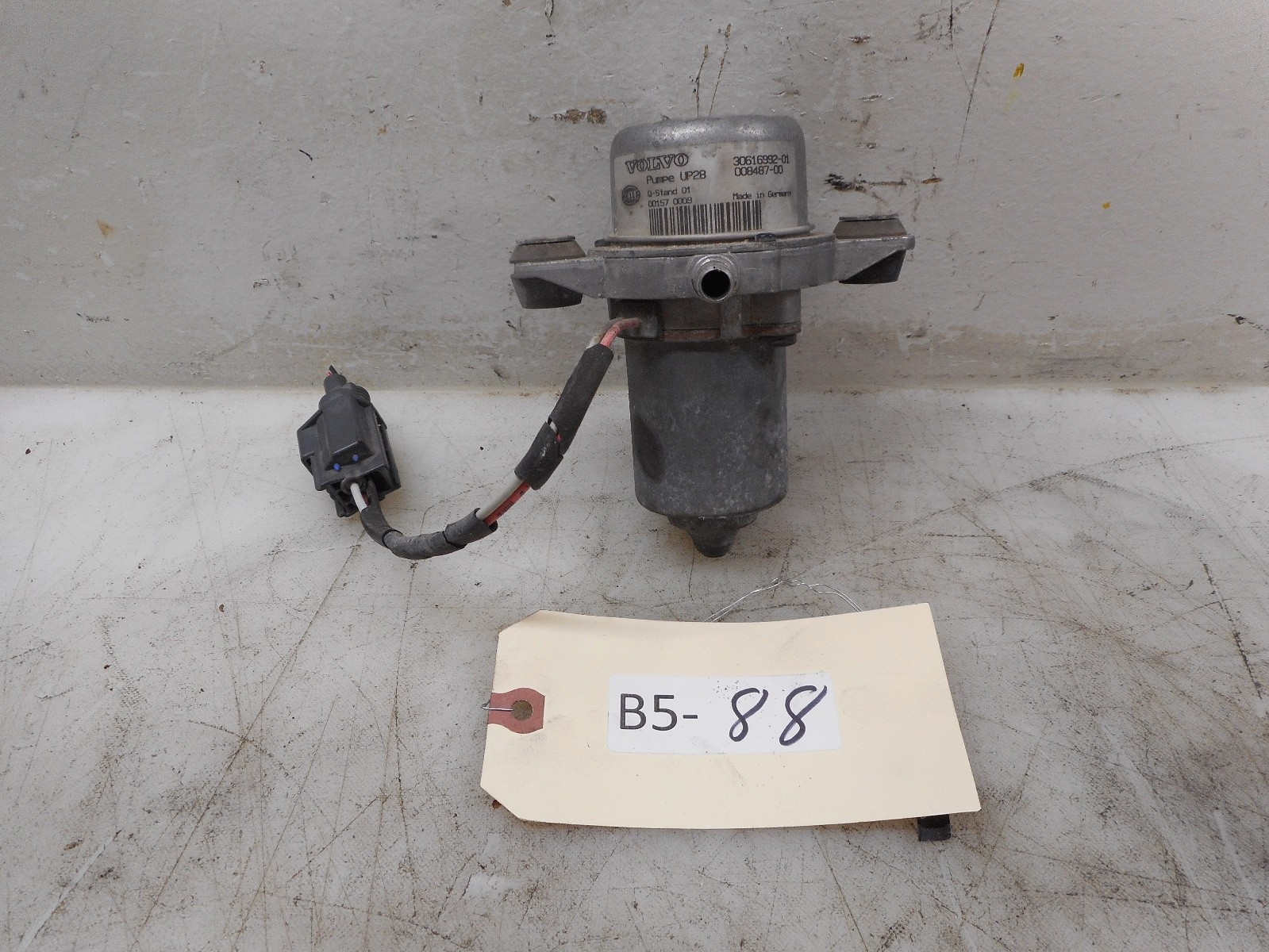 2001 VOLVO S40 VACUUM BRAKE PUMP OEM 3061699201 00848700 eBay