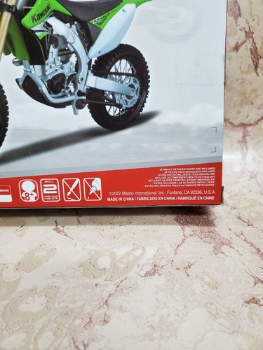 Maisto Assembly Line Die Cast Metal Model Kit Motorcycle Kawasaki KX 450F NEW - Picture 8 of 10